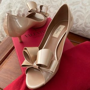 Valentino Garavari Patent Leather shoes - Valentini heels